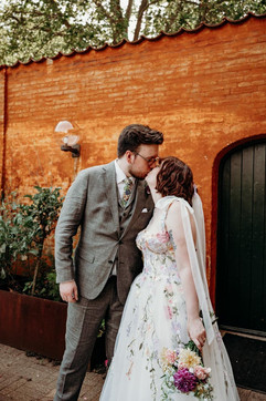 Highlights from Sissel and Rasmus’ Mielcke & Hurtigkarl wedding showcasing ceremony, couple photos, heartfelt emotions, and wedding day details.