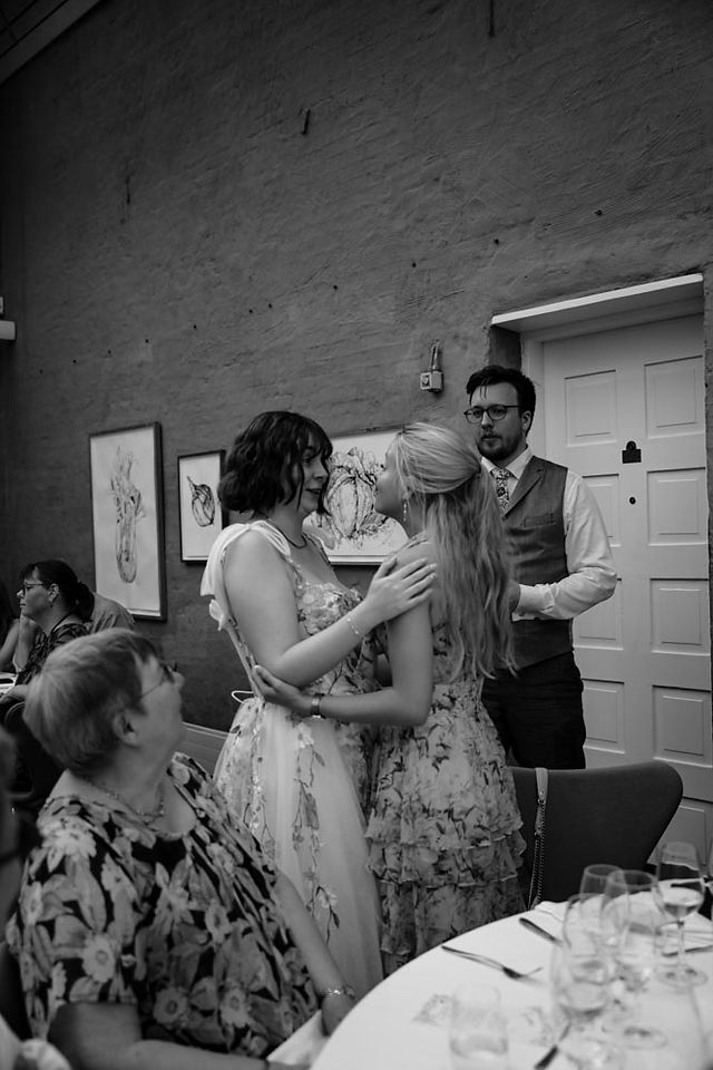 Beautiful wedding moments from Sissel and Rasmus’ day at Mielcke & Hurtigkarl including candid laughs, emotional vows, and special details.