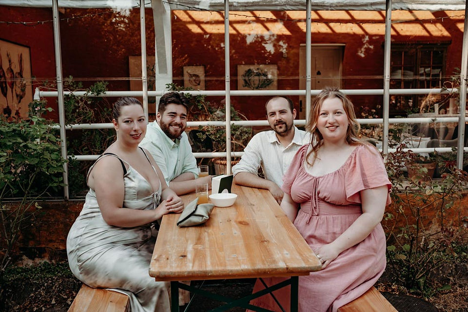 Wedding photography from Sissel and Rasmus’ special day in Copenhagen, including romantic moments, family celebrations, and joyful memories.