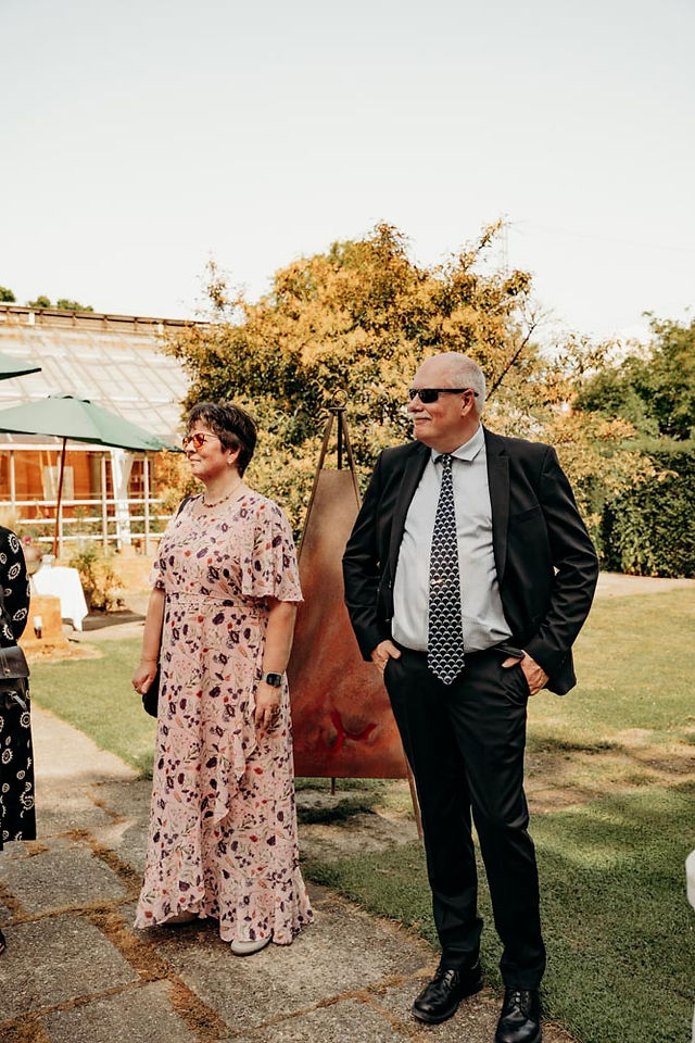 Capturing the love and celebration of Sissel and Rasmus’ wedding at Mielcke & Hurtigkarl, from intimate couple portraits to festive guest moments.