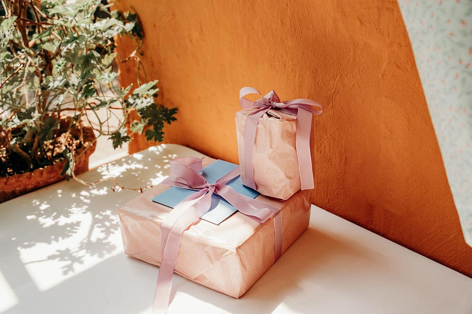 Capturing the love and celebration of Sissel and Rasmus’ wedding at Mielcke & Hurtigkarl, from intimate couple portraits to festive guest moments.