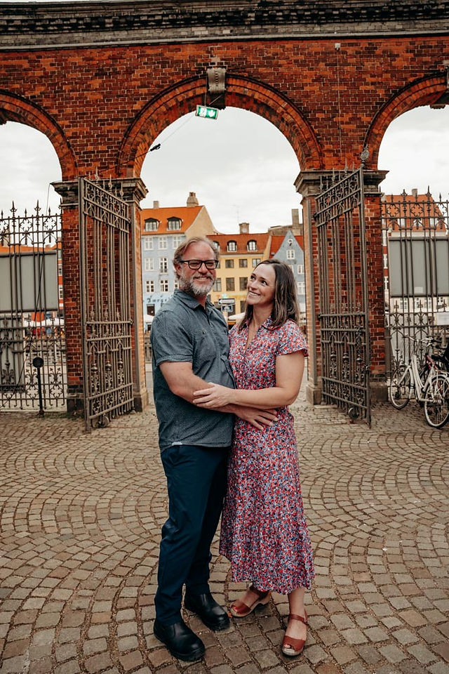 Romantic couples photoshoot in Nyhavn by Bigwig Photography