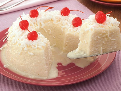 Bolo de Tapioca com Leite Condensado
