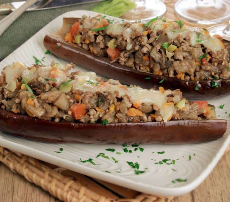 Berinjela com Carne Moída