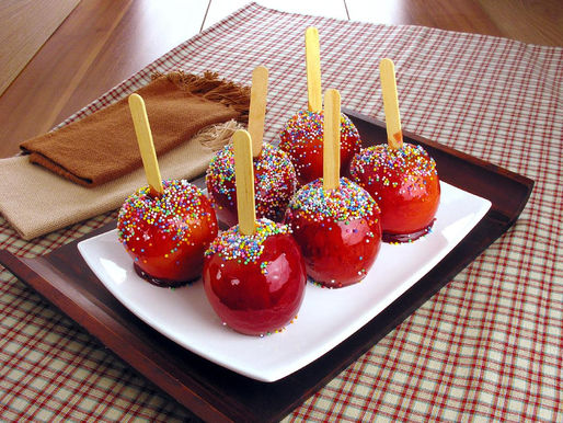 Maça do Amor com Confeitos