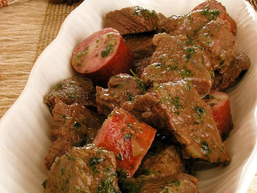 Acém com Linguiça na Pressão