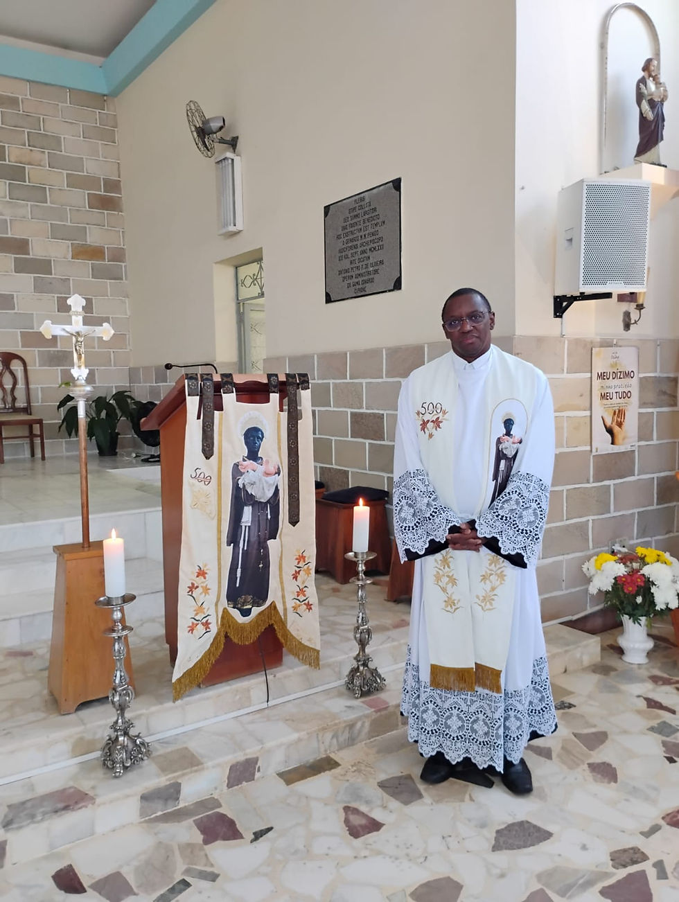 Celebração desta segunda (3) também comemora a vocação do Pároco, Padre Márcio Delphin