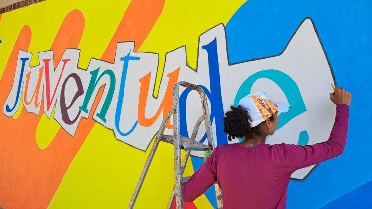 Pesquisa da CNBB  mostra relação de jovens brasileiros com as práticas religiosas e o ambiente digital