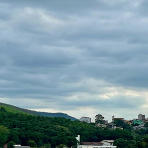 Final de semana será de céu parcialmente nublado e possibilidade de chuva isolada em Juiz de Fora e região