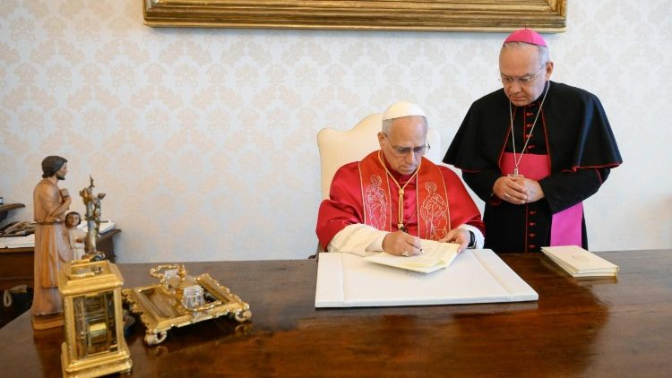 Assinatura da exortação apostólica "Dilexi te' Foto: Vatican Media