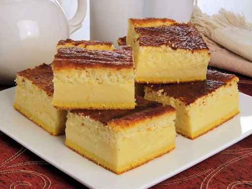 Bolo de Fubá com Requeijão