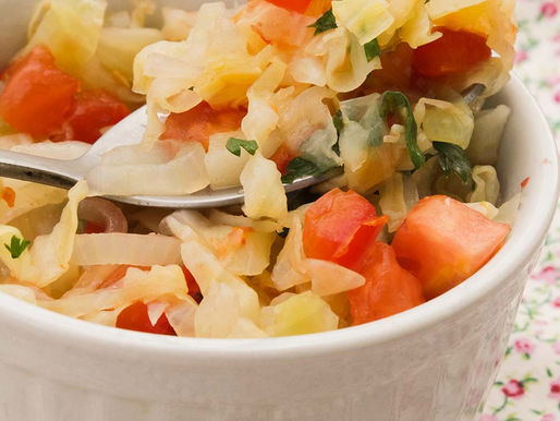 Repolho Refogado com Tomate