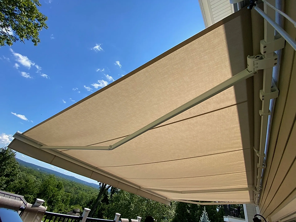 Long Island Retractable Awning