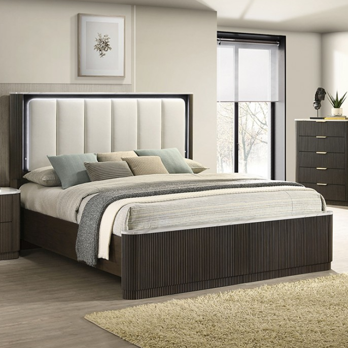 Thumbnail: Lantrisant 4pc Queen Bedroom Set