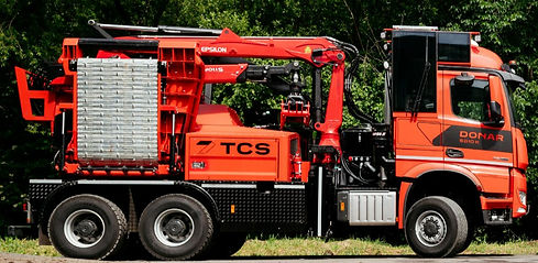 TCS-Donar-LKW-Hacker_edited.jpg