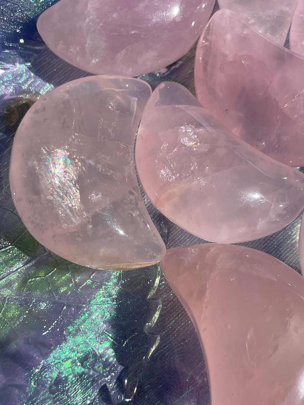 Thumbnail: Gemmy Rose Quartz Moon Carving