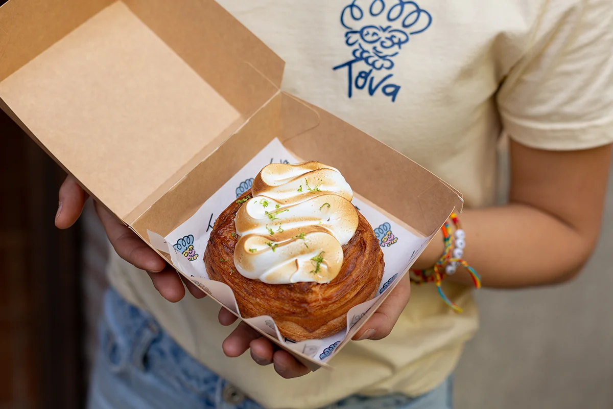 Abre TOVA Bakery, la primera pastelería de inspiración judía en Madrid