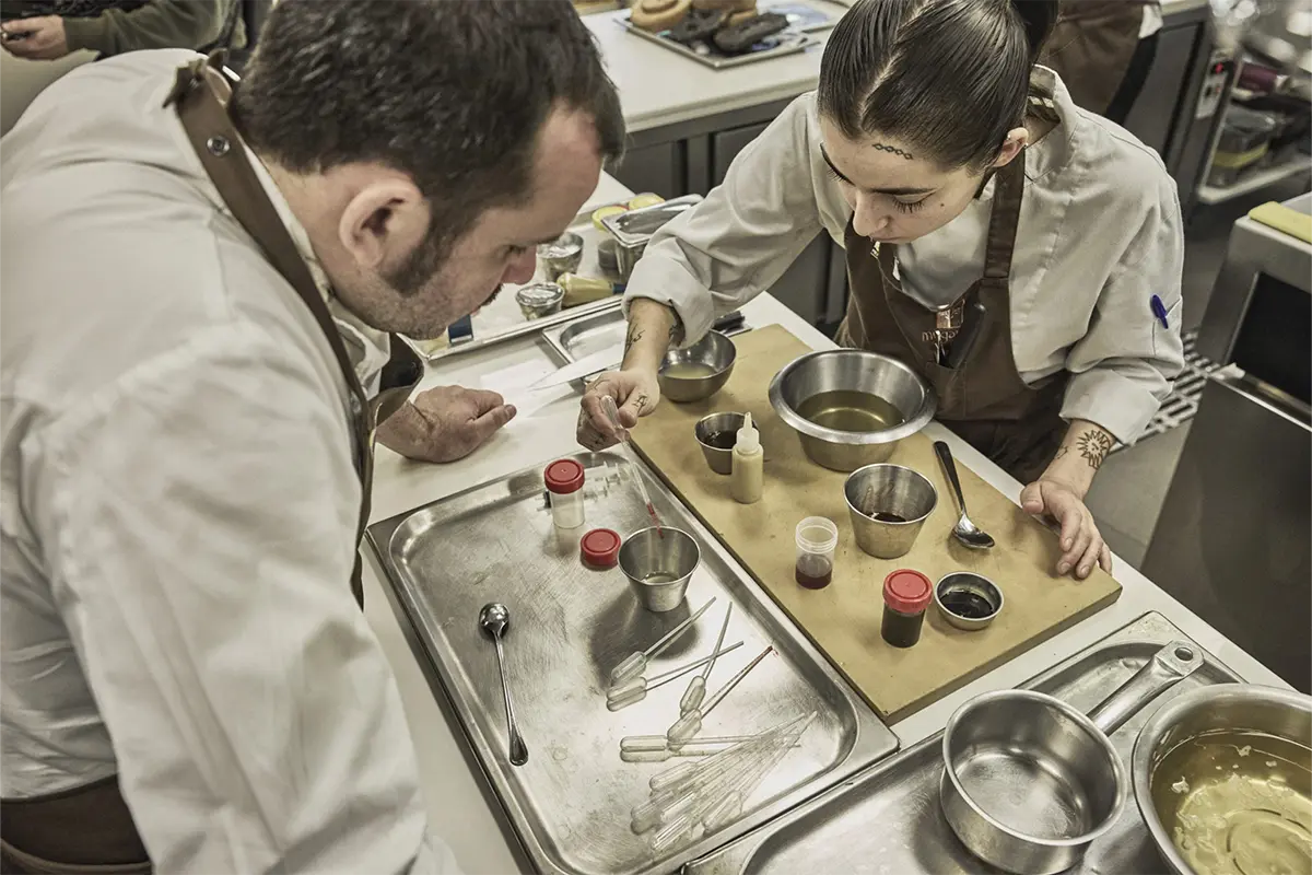 'Mugaritz. Sin pan ni postre', película documental original Movistar Plus+ dirigida por Paco Plaza ha llegado ya a la plataforma.