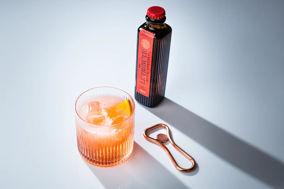 La nueva bebida sin alcohol para el aperitivo es de LE Tribute