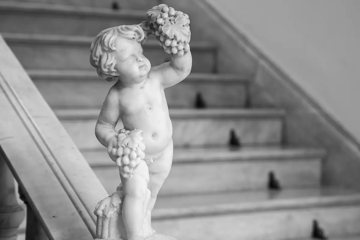 Dormir en la historia: 5 hoteles con alma y pasado 