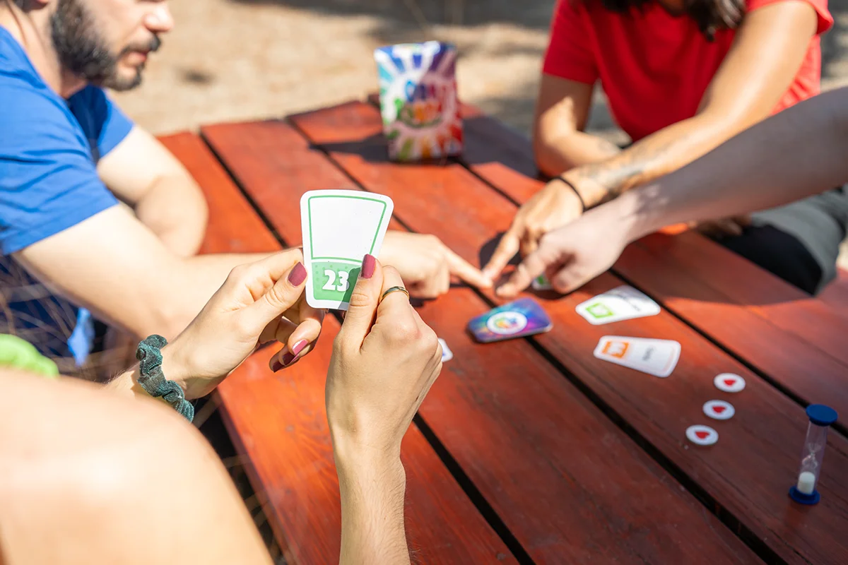 One Round?: El juego de mesa con partidas rápidas llamado a ser el imprescindible de las vacaciones