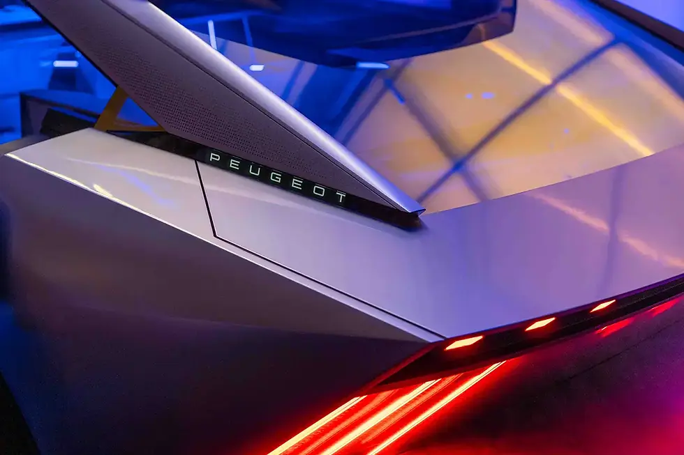 Peugeot cumple 215 años al volante