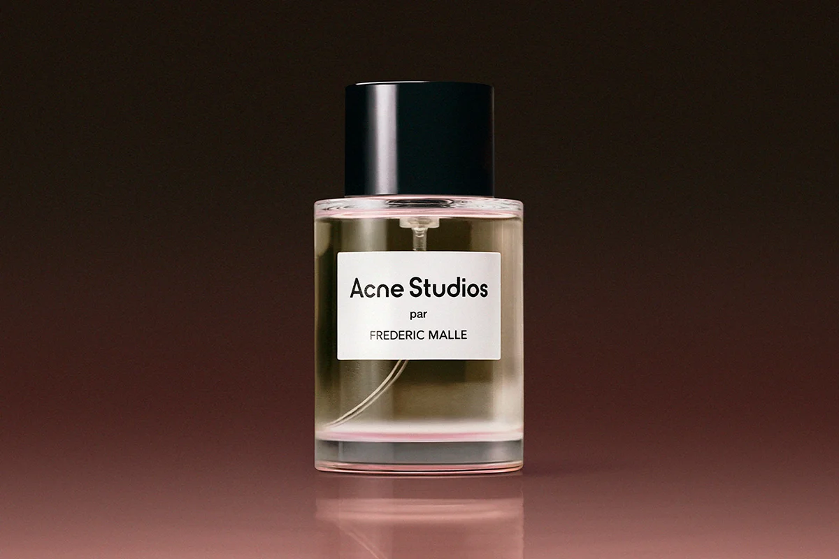 Acne Studios y Frédéric Malle transforman su icónica fragancia en una experiencia corporal