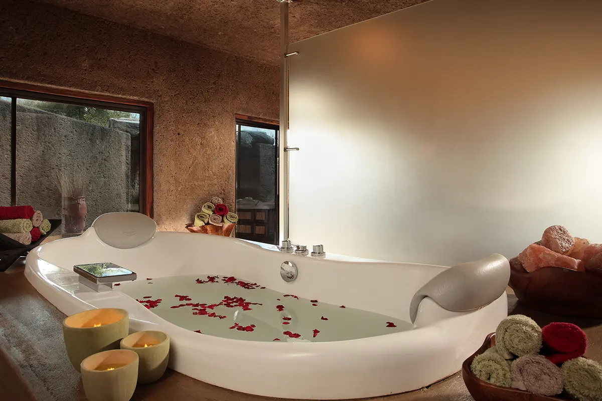Earth Lodge Amber Villa