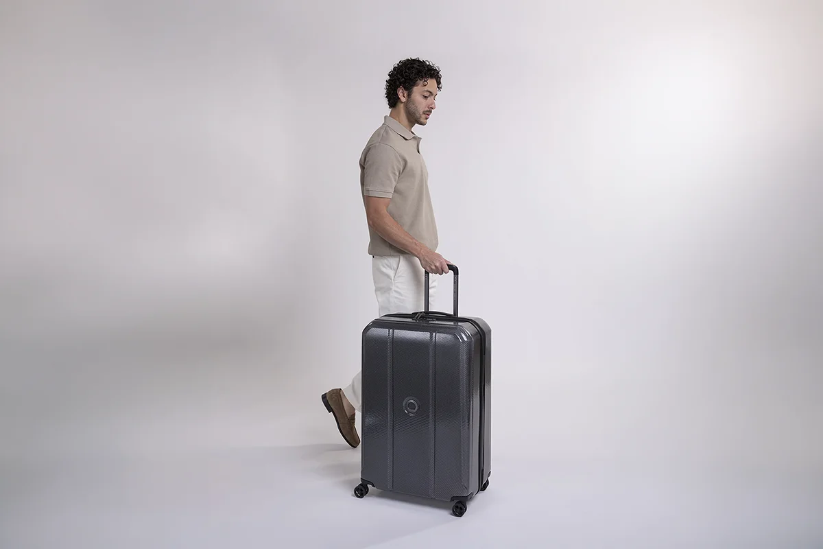 DELSEY PARIS redefine el equipaje 'premium' con la maleta más ligera de su historia