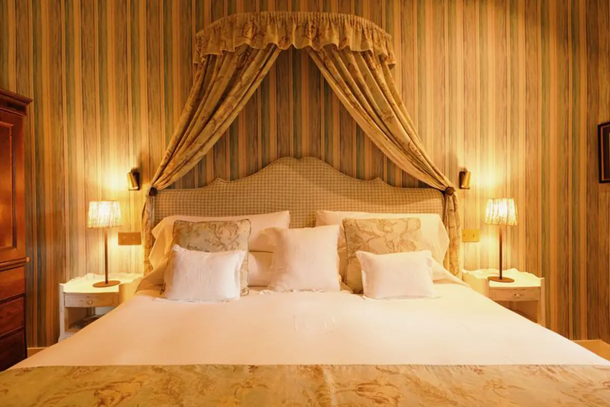 Dormir en la historia: 5 hoteles con alma y pasado 