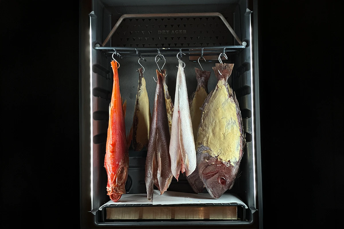 El chef Endika López revoluciona el concepto de pescado crudo en Otoro Jukusei