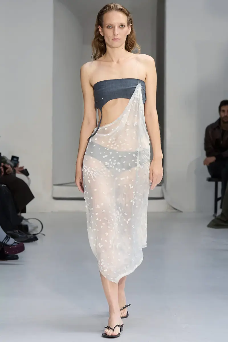 ¿Te atreves con las transparencias? La tendencia que domina el verano con elegancia y sutileza 