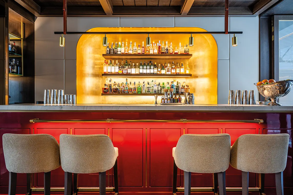 El libro con la memoria líquida de Madrid se llama Madrid Cocktail