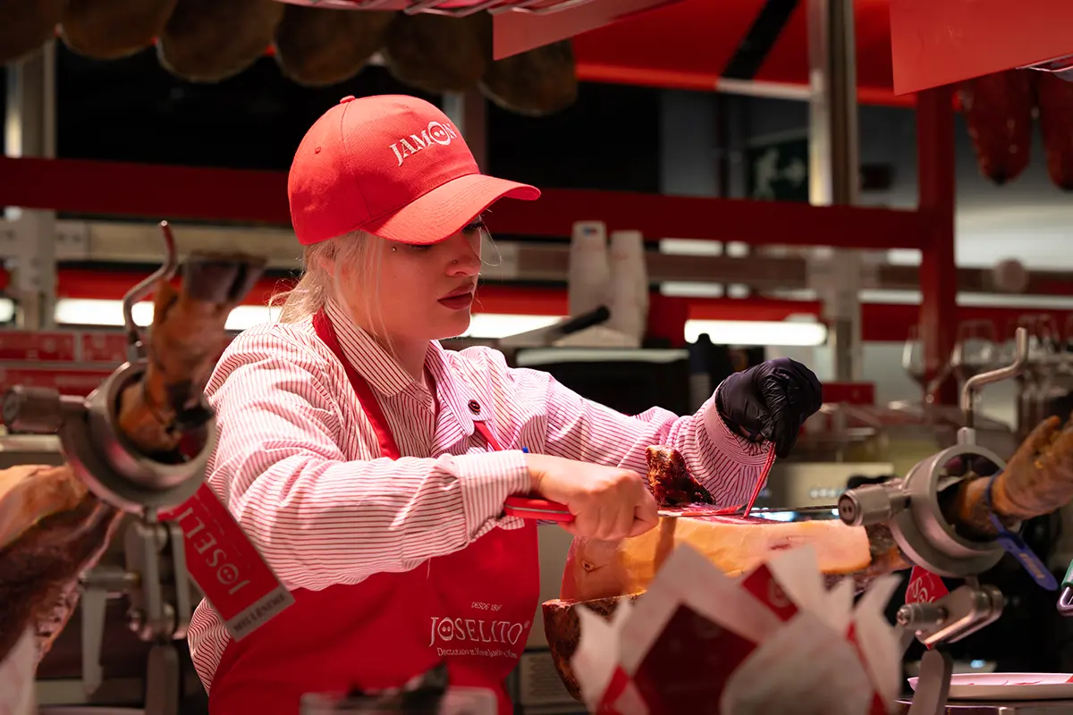 Las 20 mejores marcas culinarias de Madrid llegan al Bernabéu Market