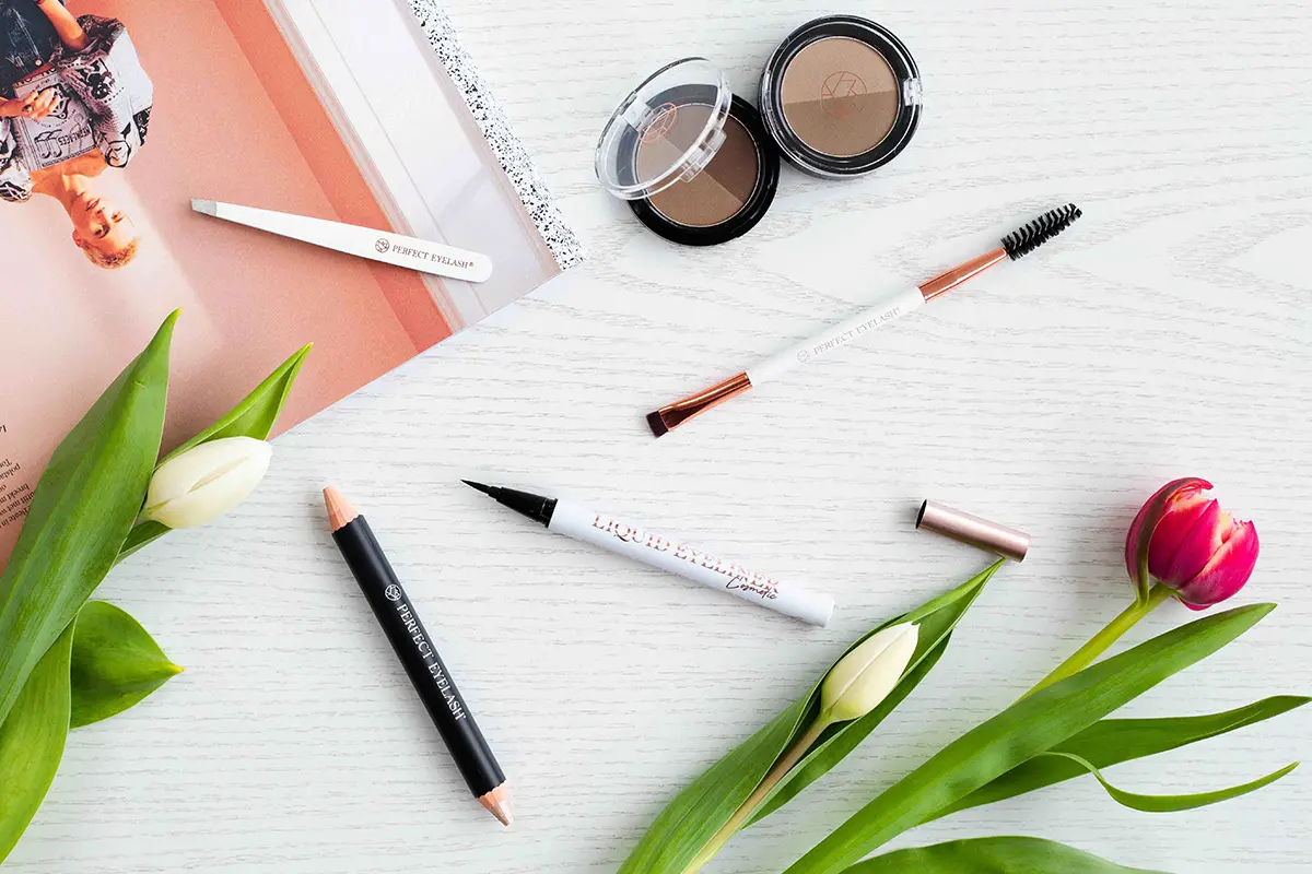 Pe Cosmetics es todo un referente en el cuidado y belleza de nuestras cejas y pestañas.