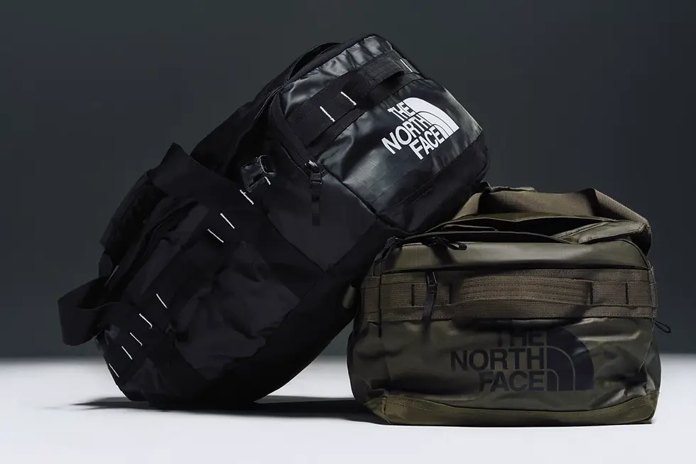 Cómo vestir (y sobrevivir) en este frío polar con la tendencia Gorp Core