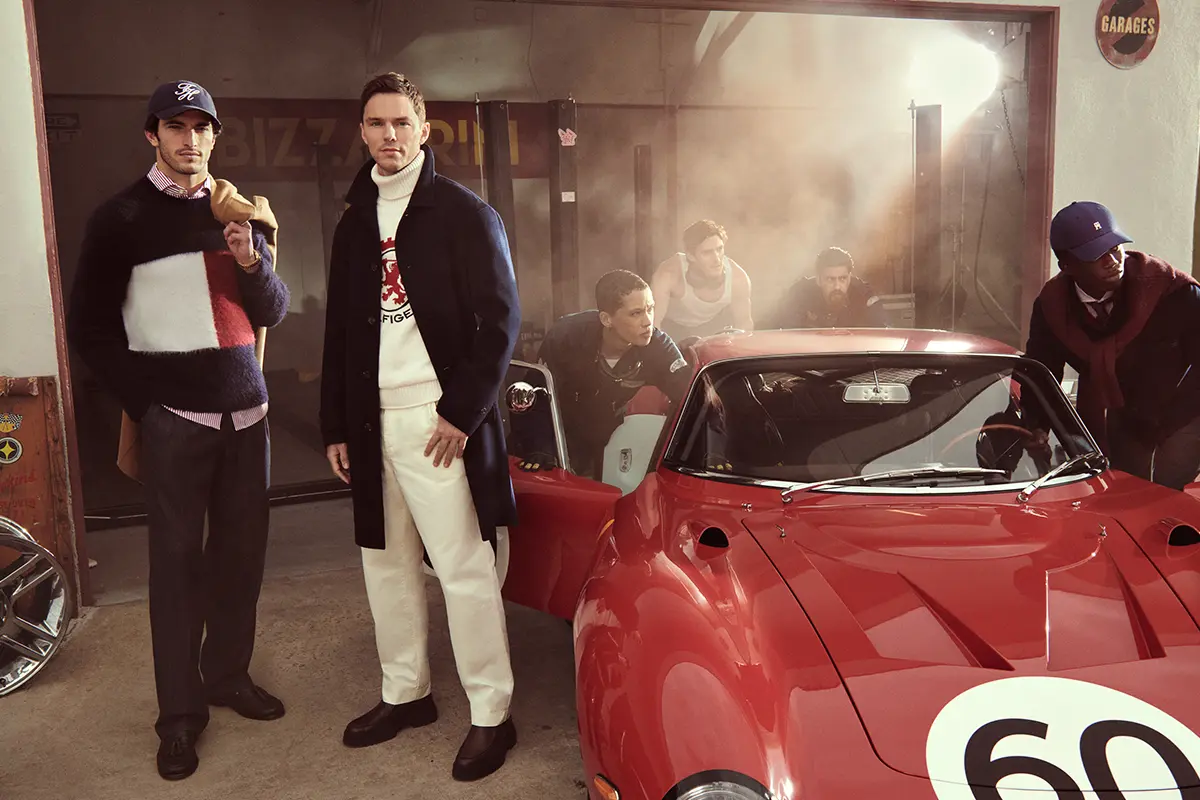 Tommy Hilfiger presentó su campaña de otoño de 2025, "The Hilfiger Racing Club"