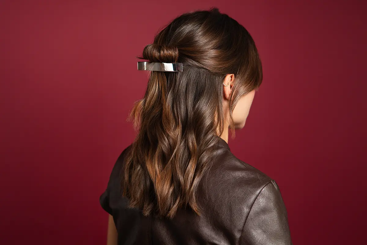 Peinados de Fiesta 2025: Del efecto wet hair de Jean Louis David a las ondas Hollywood de Noelia Jiménez 