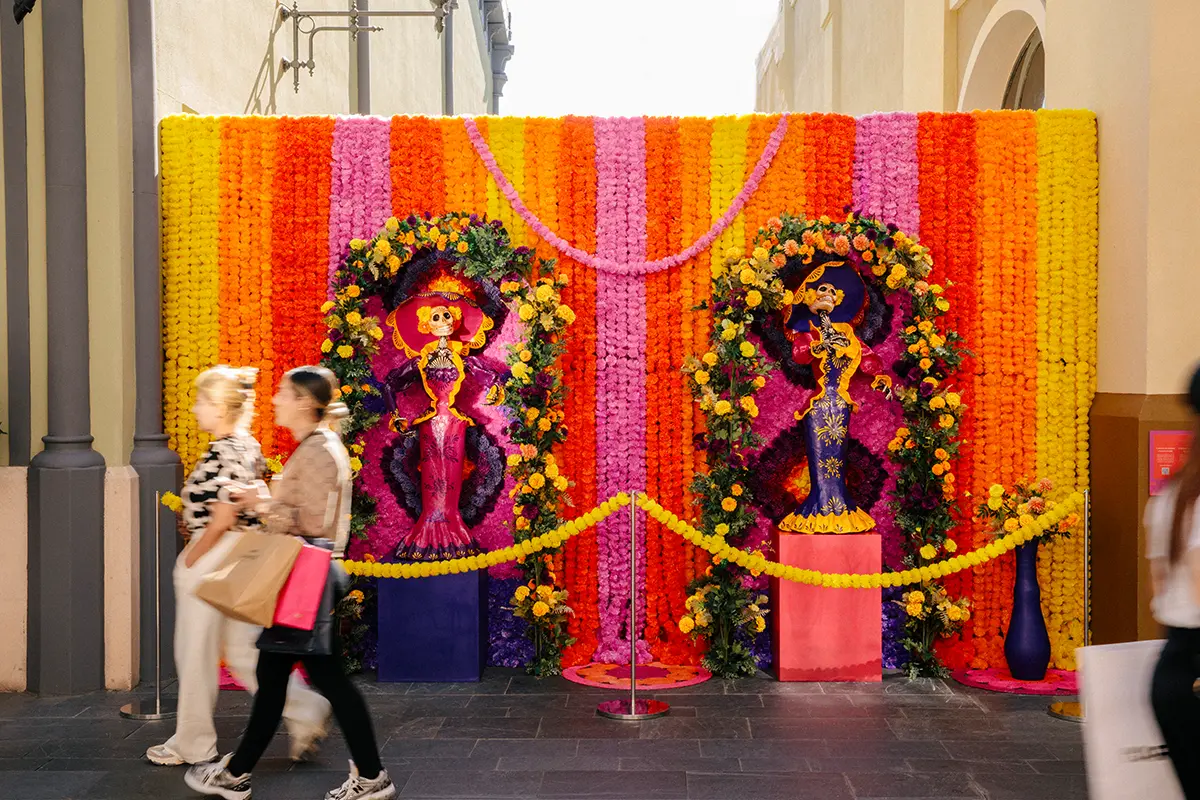 Tradición, Gastronomía y Artesanía Mexicana en las Rozas Village