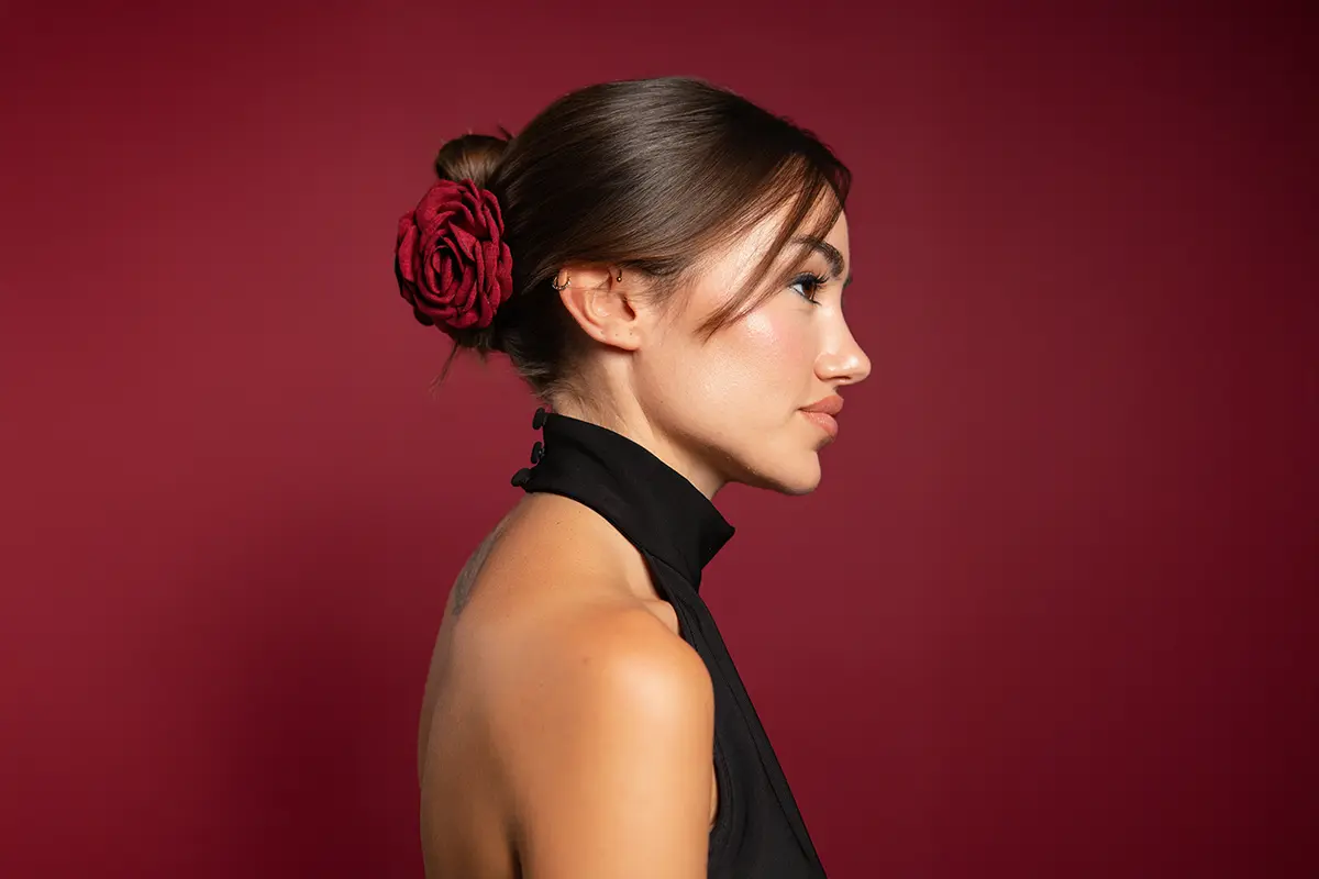 Peinados de Fiesta 2025: Del efecto wet hair de Jean Louis David a las ondas Hollywood de Noelia Jiménez 