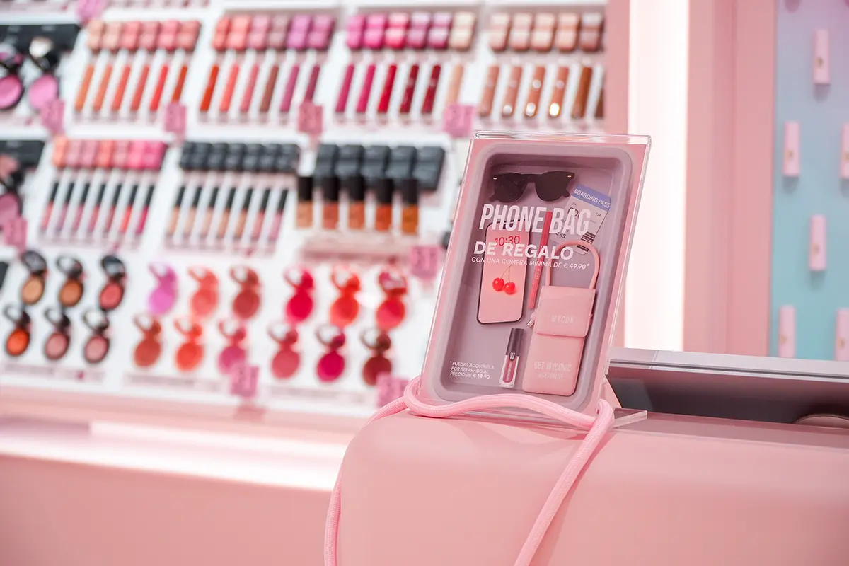 WYCON llega a EspaƱa con tiendas concept sensoriales en La Maquinista y Plenilunio