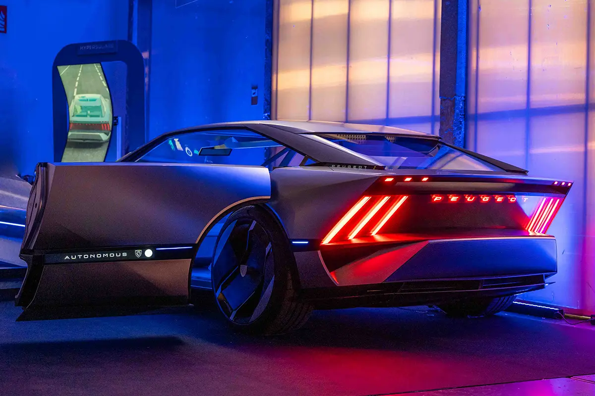 Peugeot celebra 215 años con una exposición de diseño en Matadero Madrid