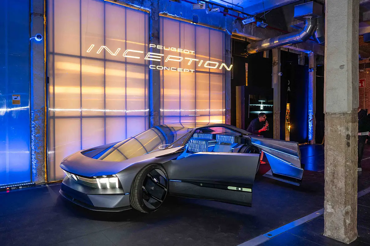 Peugeot celebra 215 años con una exposición de diseño en Matadero Madrid