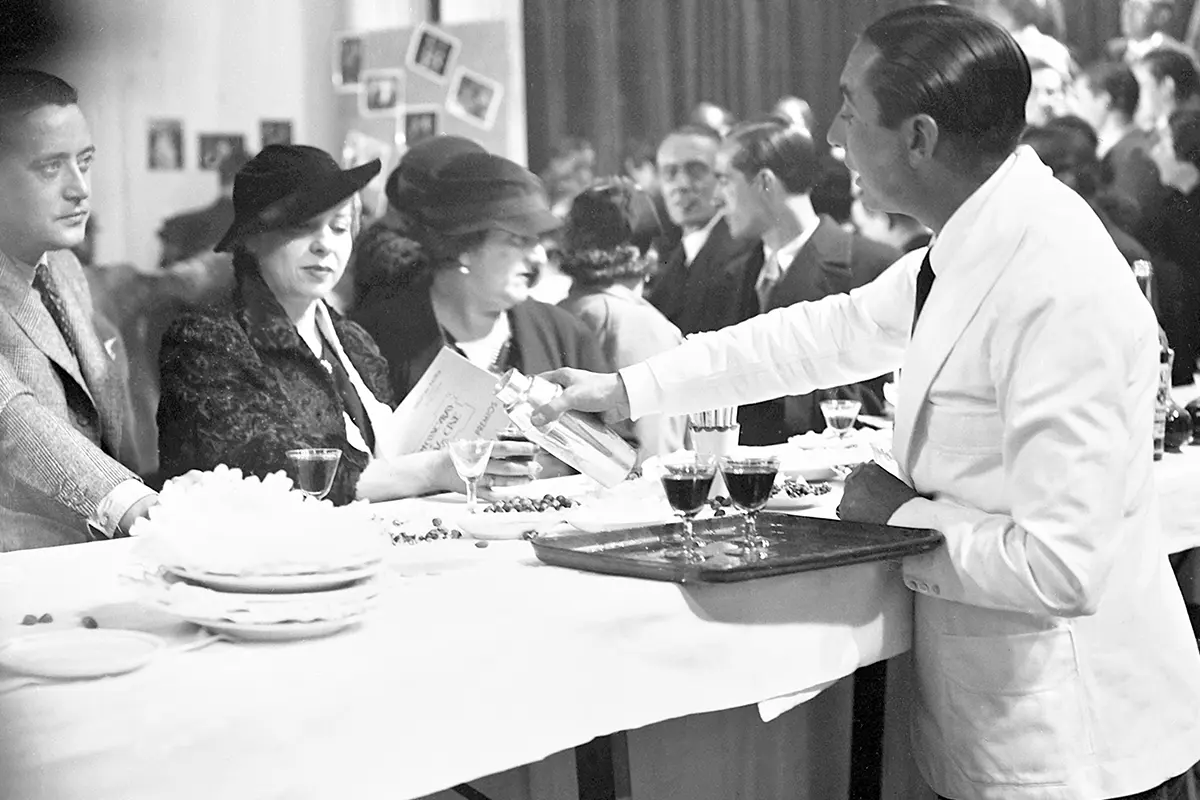 El libro con la memoria líquida de Madrid se llama Madrid Cocktail