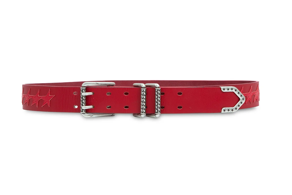 Estrella Damm x TwoJeys presentan el cinturón “Belt Opener”, de edición limitada