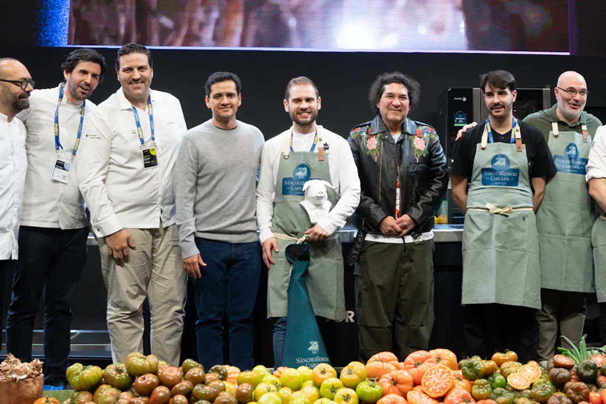 El galardón del XI Campeonato a la Mejor Croqueta de Jamón Ibérico Sánchez Romero Carvajal se ha ido al Restaurante Simpar situado en la capital gallega.  