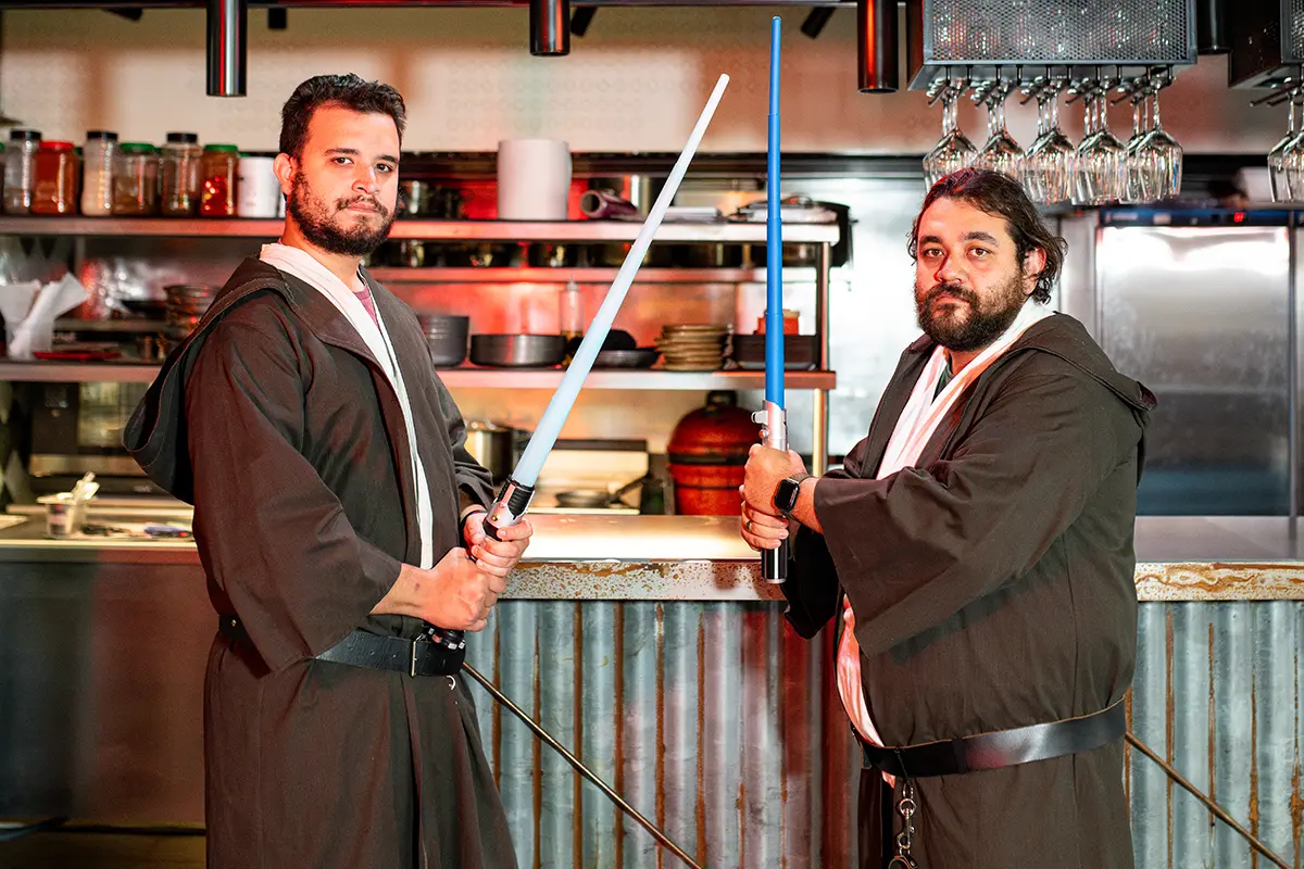 Pelea de Gallos entre fogones 