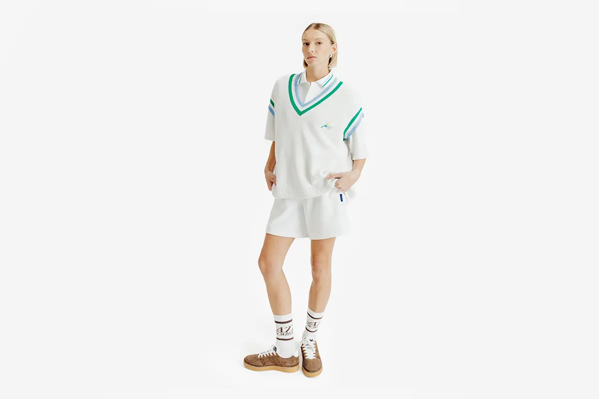 Decathlon da un giro hacia la moda con su nueva colección de golf y tenis y conquista el estilo urbano. 