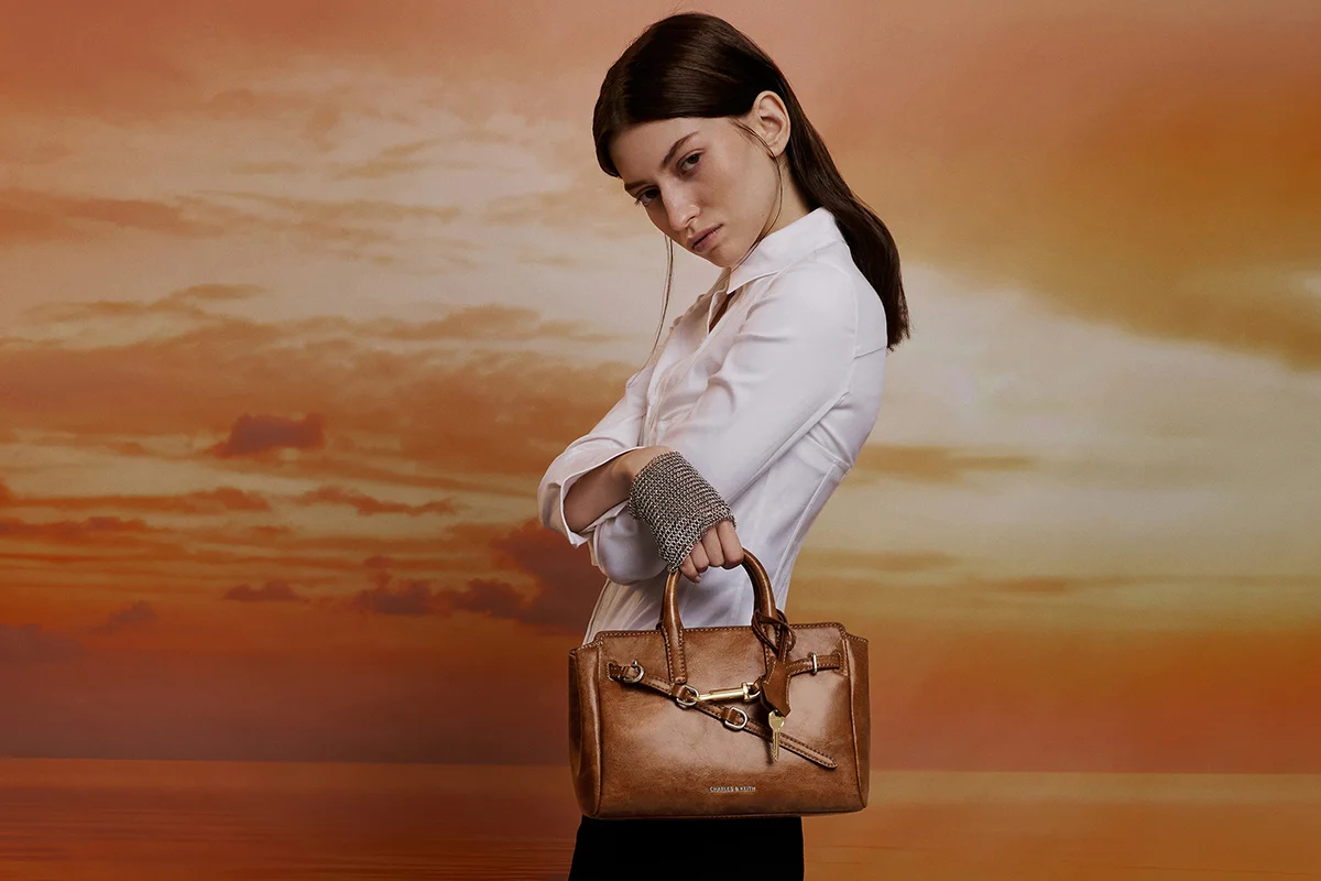 Bolso Delfina de Charles & Keith: El accesorio '24/7' que define la temporada
