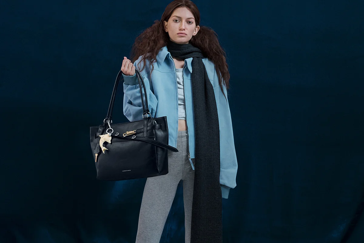 Bolso Delfina de Charles & Keith: El accesorio '24/7' que define la temporada